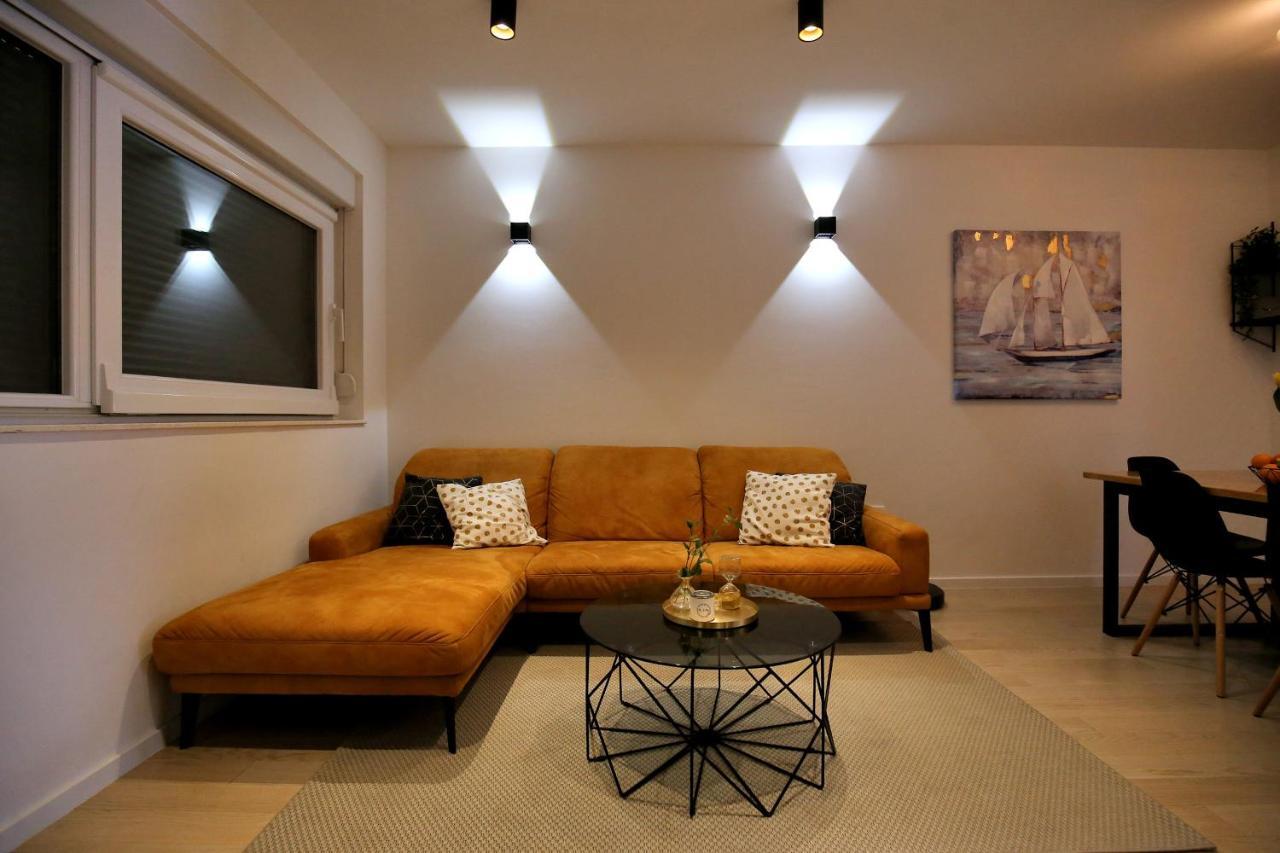 Esso Roof Terrace Apartment 扎达尔 外观 照片
