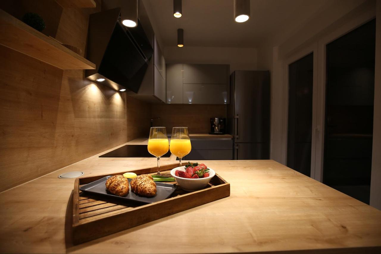 Esso Roof Terrace Apartment 扎达尔 外观 照片