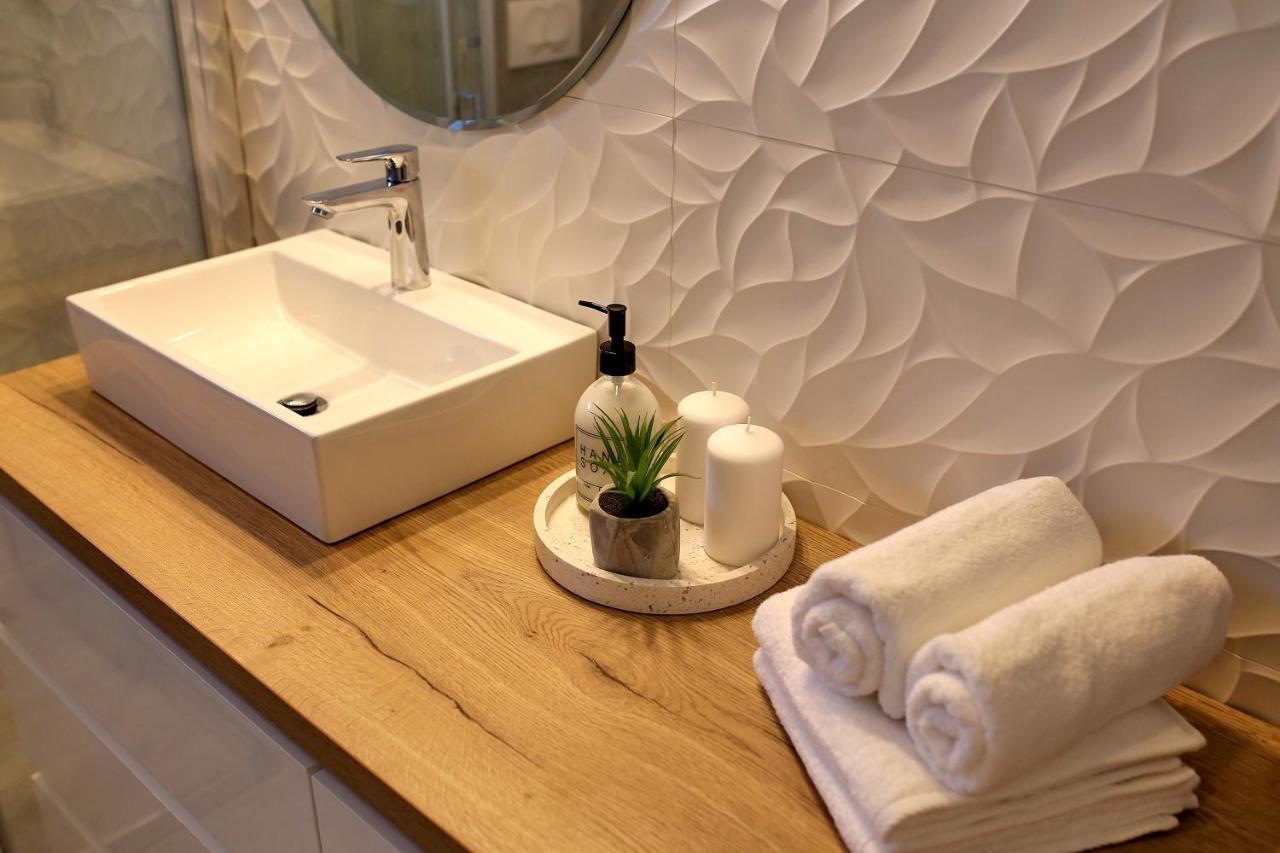 Esso Roof Terrace Apartment 扎达尔 外观 照片