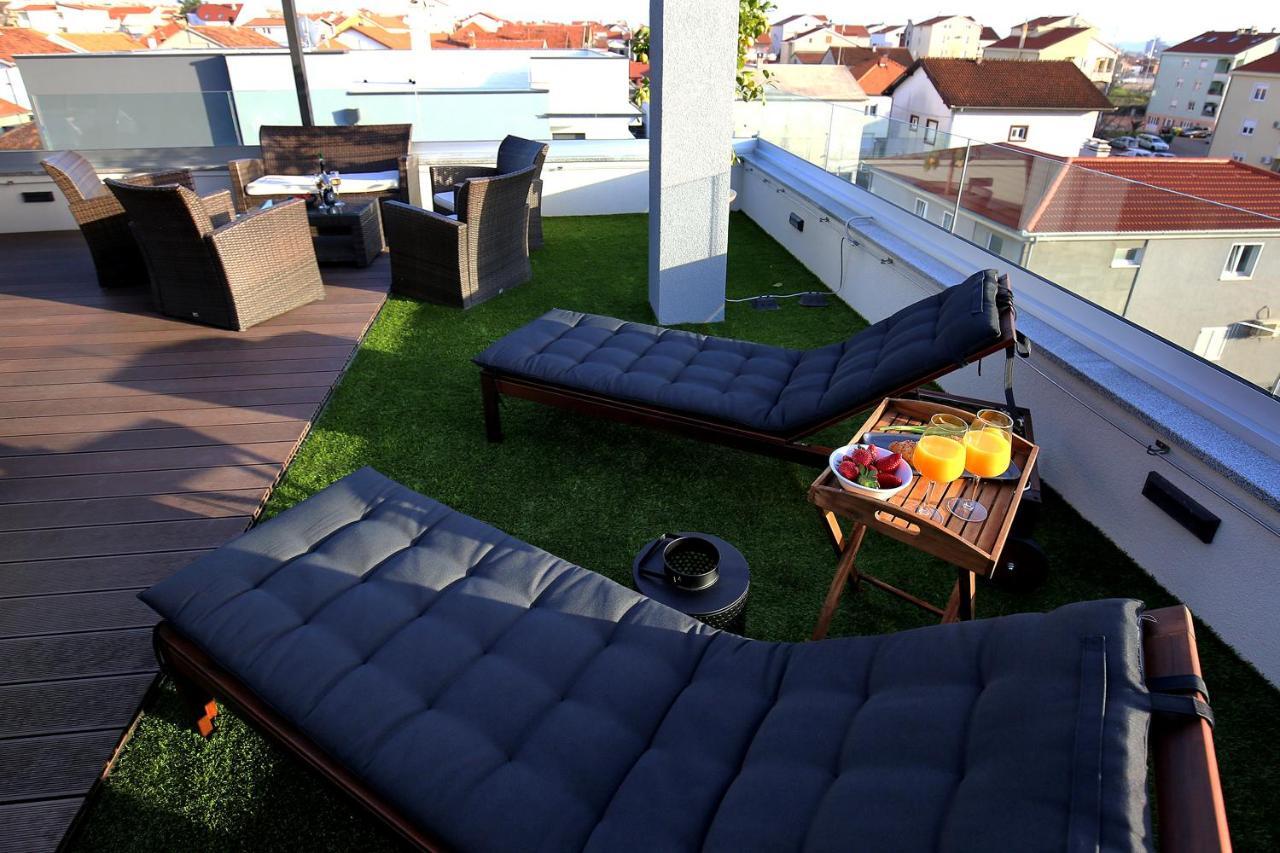 Esso Roof Terrace Apartment 扎达尔 外观 照片