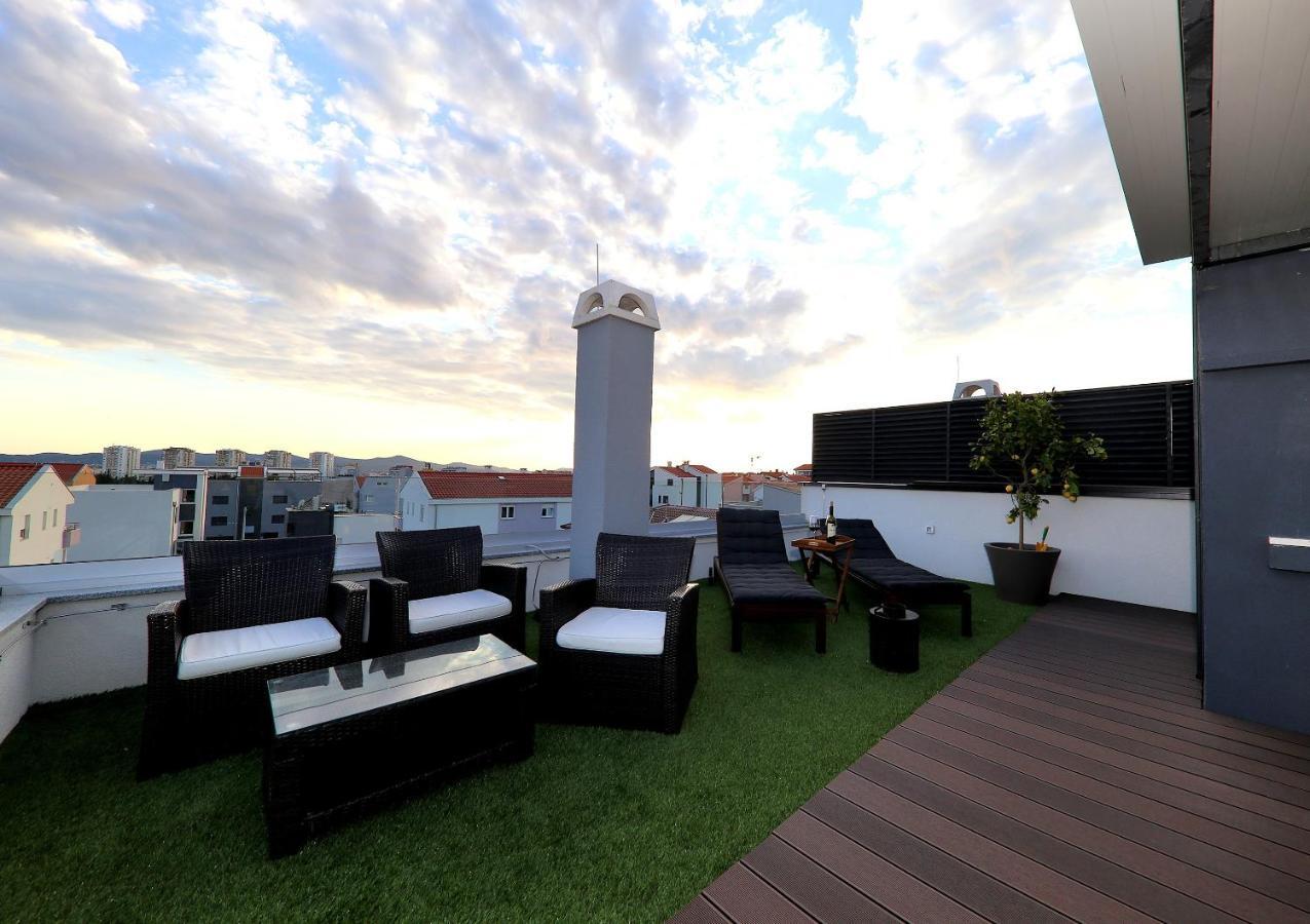 Esso Roof Terrace Apartment 扎达尔 外观 照片