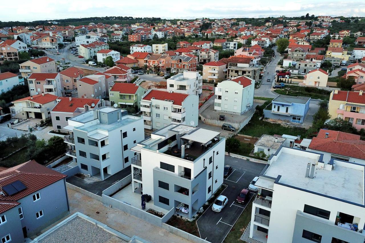 Esso Roof Terrace Apartment 扎达尔 外观 照片